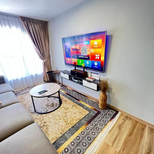 N2 Big TV Karaoke kids play Room duplex unit 8 pax — 4-Star Luxury Hotel in Kuala Lumpur, Malaysia