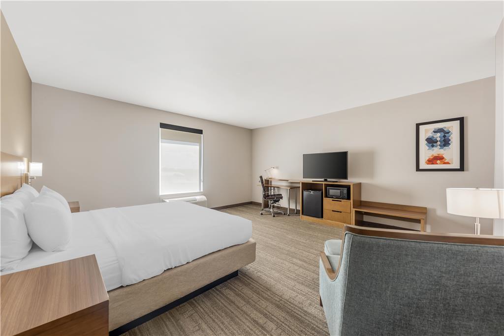 Best Western Green Oaks Inn & Suites - photo 28
