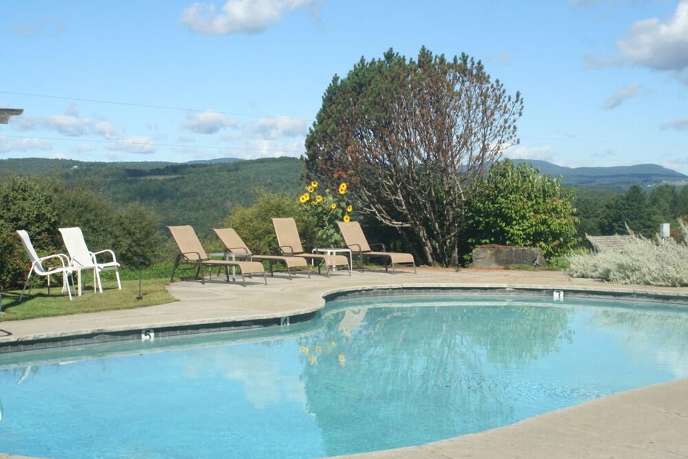 The Wildflower Inn - photo 7