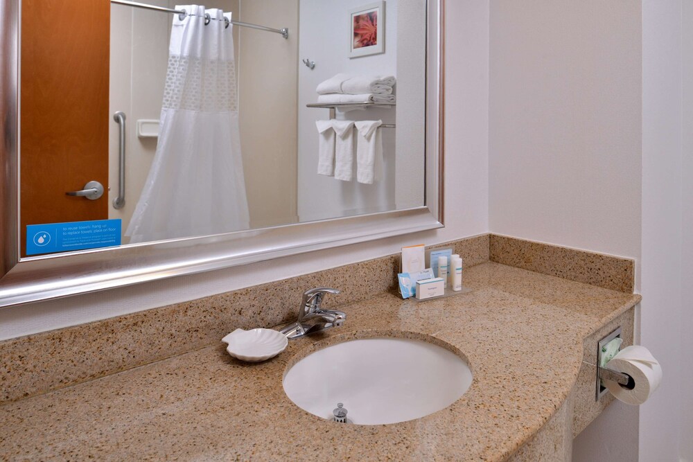 Hampton Inn Cortland - photo 37