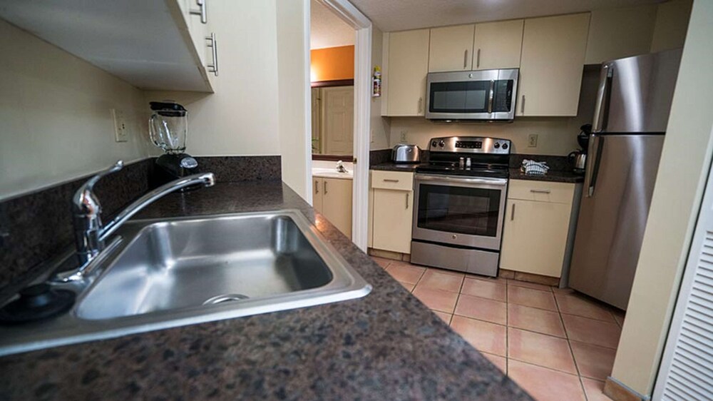 Vacation Village at Bonaventure Fort Lauderdale - photo 26