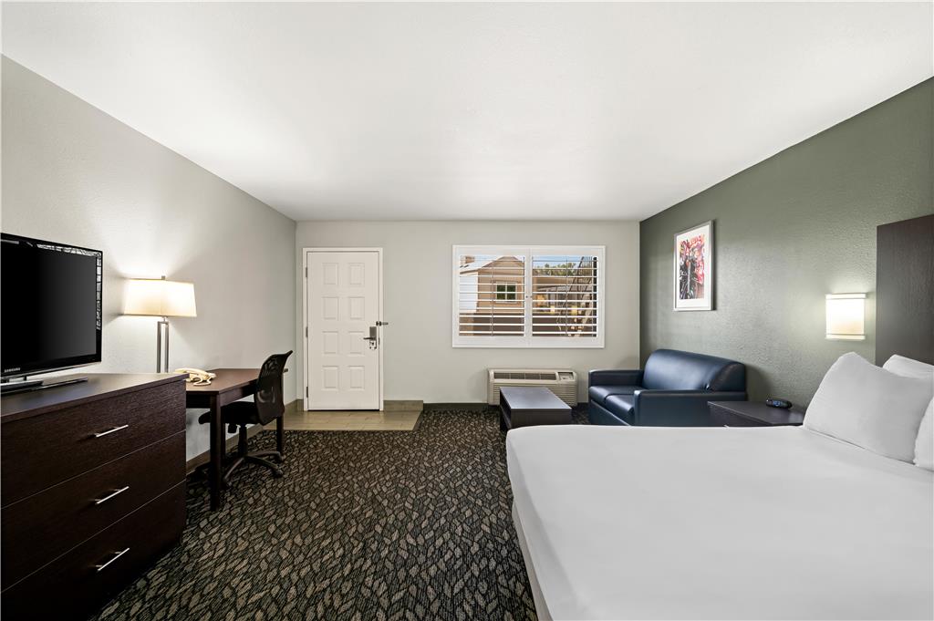 Best Western Desert Villa Inn - photo 18