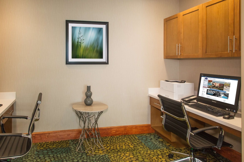 Hampton Inn Palatka - photo 38