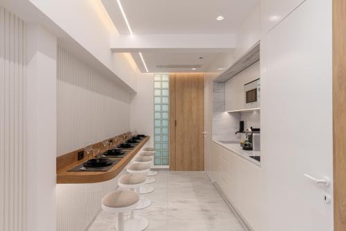 Capital House — 4-Star Luxury Hotel in Athens, Greece