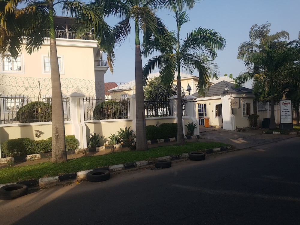 Zeina Suites Abuja - last minute hotel in Abuja