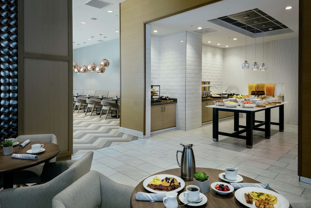Hilton Garden Inn Seattle Bellevue Downtown WA - photo 48
