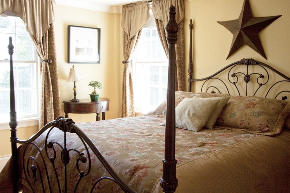 The Scranton Seahorse Inn - photo 4