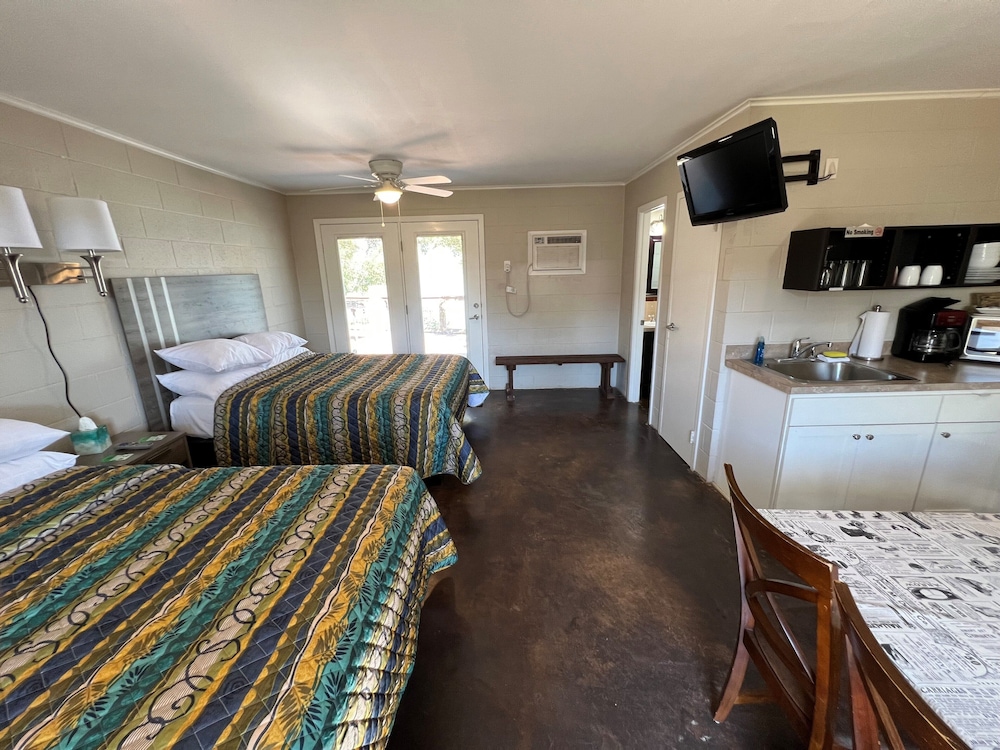 Painted Sky Inn - photo 7