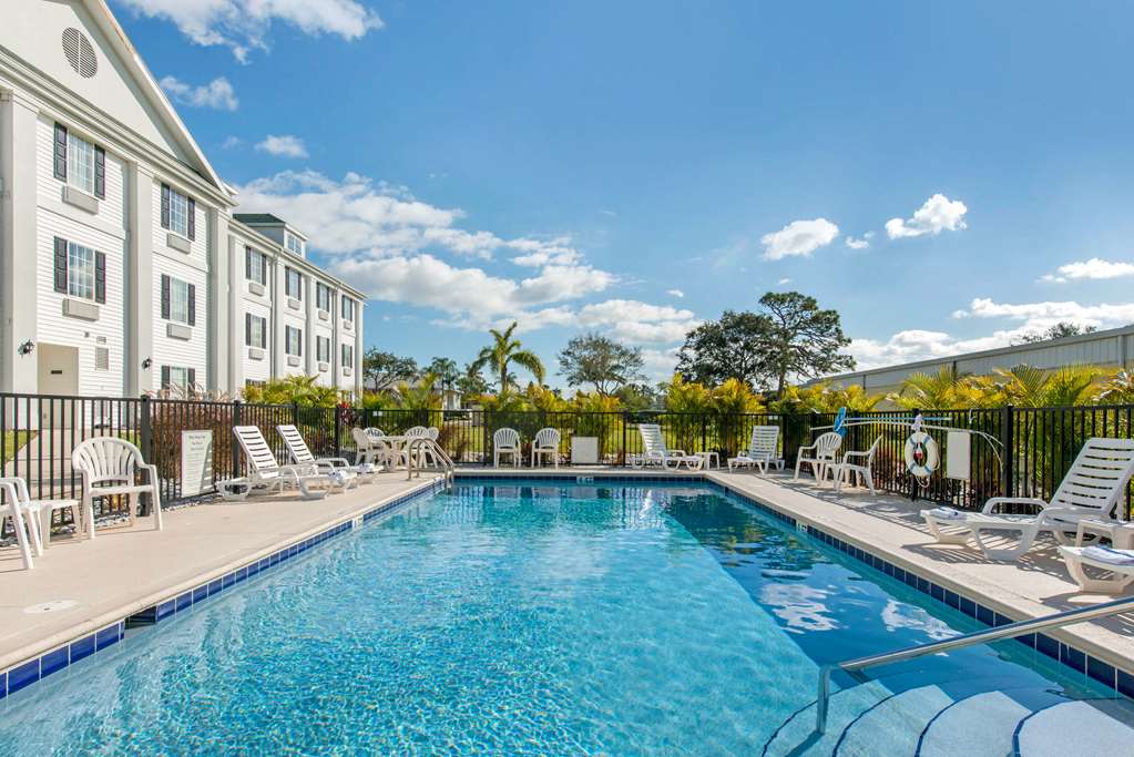 Quality Inn Palm Bay Melbourne I 95 - photo 21