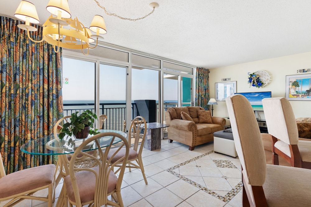 Stunning Oceanfront View Atlantica Tower - photo 17