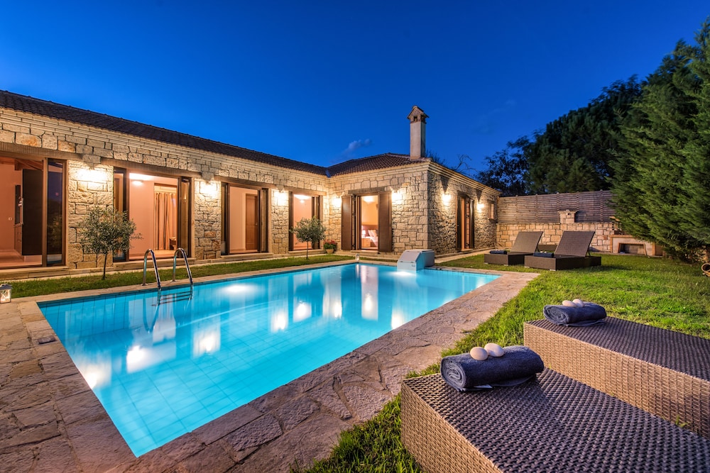 Astarte Villas Kyveli Villa — 5-Star Luxury Hotel in Zakynthos, Greece