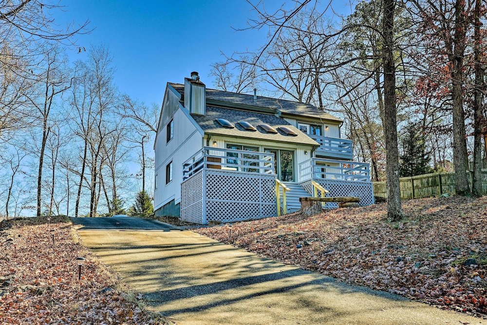 Hot Springs Home with Deck Near Ouachita River - photo 17