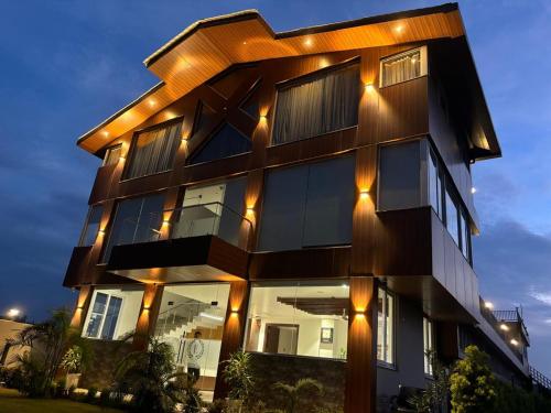 Eminence the Corbett - last minute hotel in Ramnagar