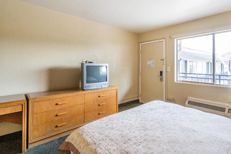 OYO Hotel Shreveport Airport North - photo 60