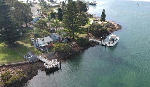 Waterfront Cottages — Greenwell Point