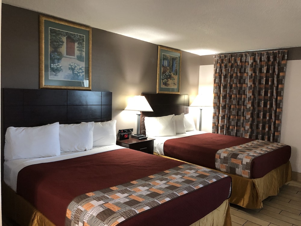 Sun Coast Inn - photo 4