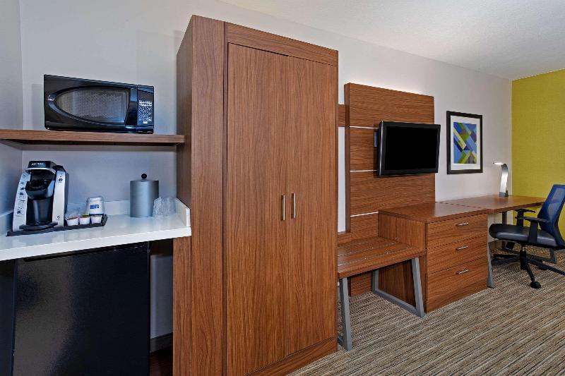 Sleep Inn & Suites Tempe ASU Campus - photo 37