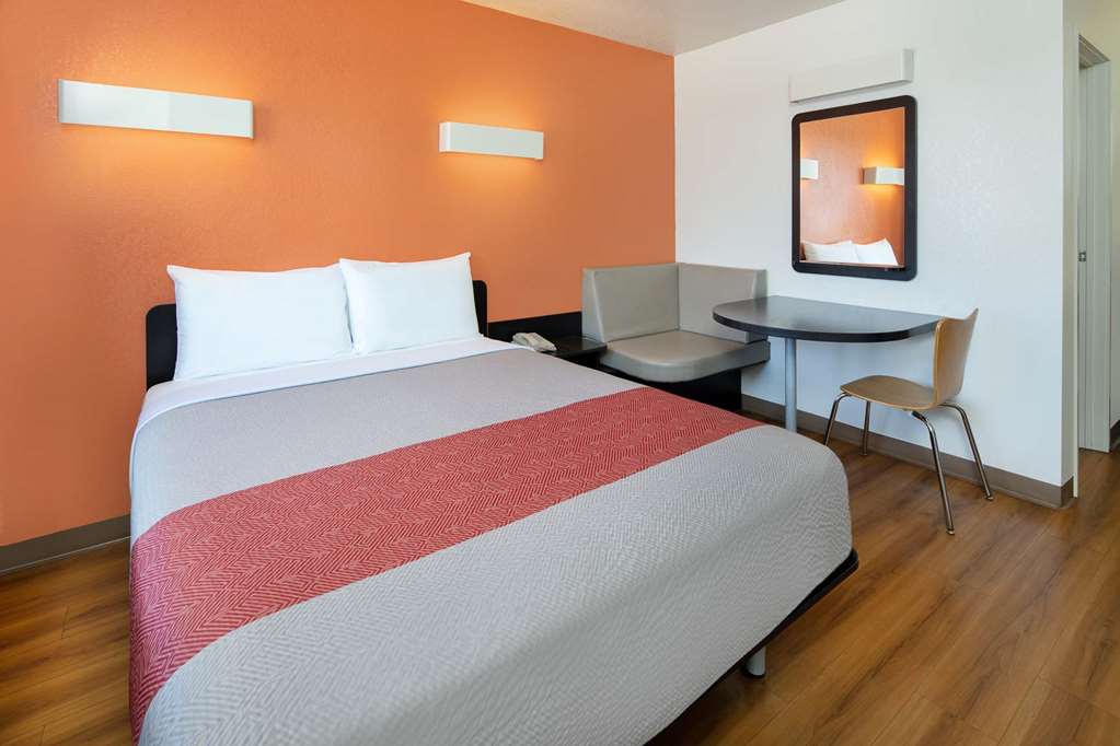 Motel 6 Arcadia CA Los Angeles Pasadena Area - photo 11