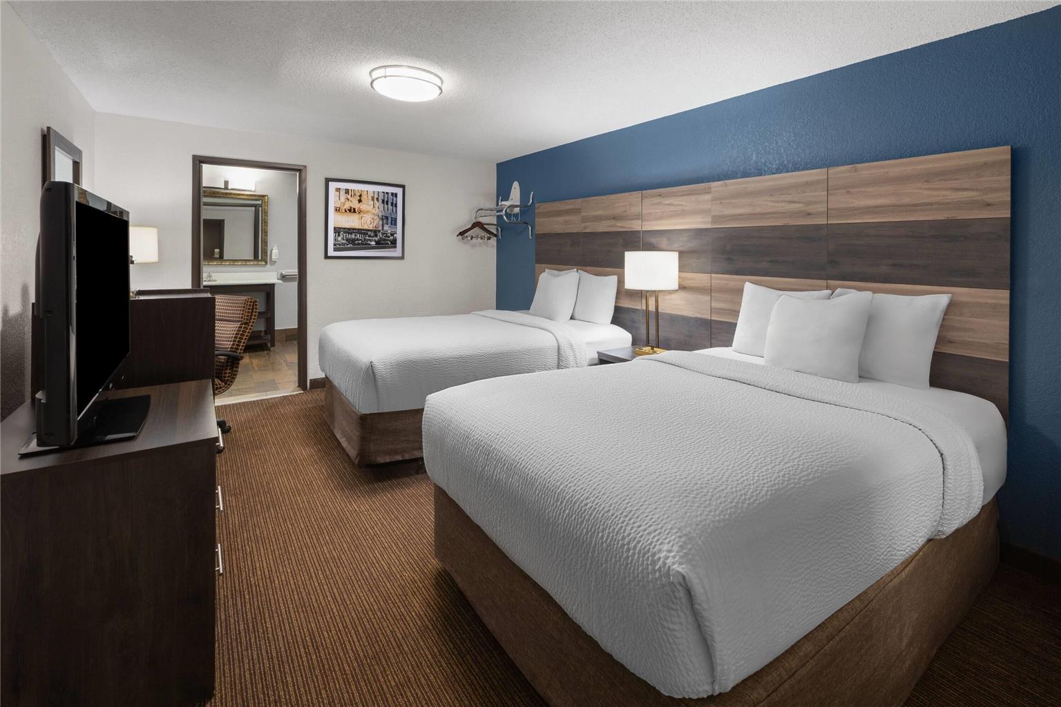 Baymont by Wyndham Downtown Detroit - photo 15