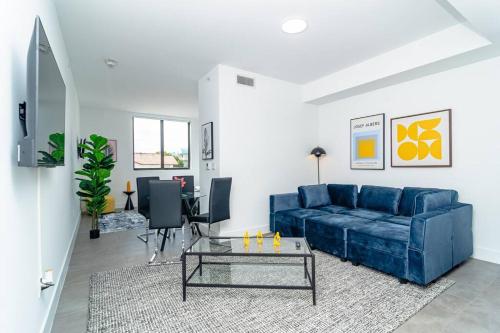 Bright 1BR with Netflix and King Bed Near Brickell and Marlins Park — 4-Star Luxury Hotel in Miami, United States