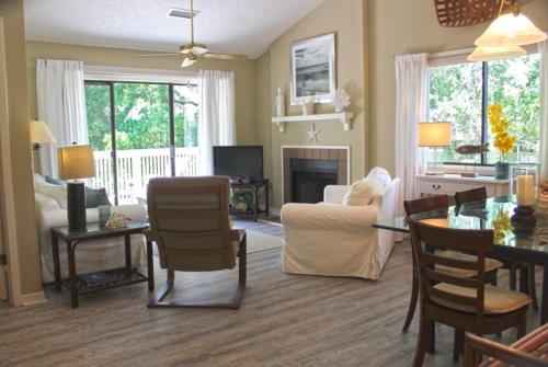 West Hyde Park - photo 15