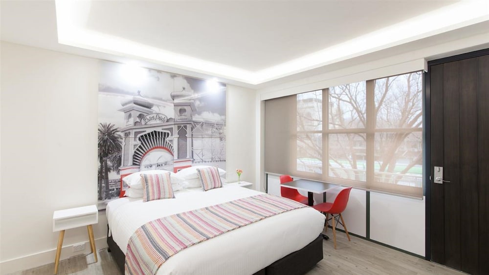 Abode St Kilda - carbon neutral hotel in Saint Kilda