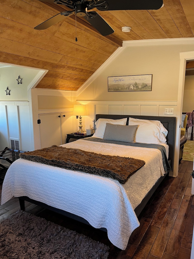 The Alexander at Creek Road - photo 31