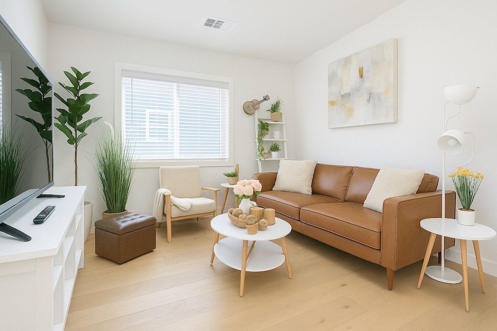 New Build House Laundry Kitchen Airconditation — 4-Star Luxury Hotel in Sunnyvale, United States