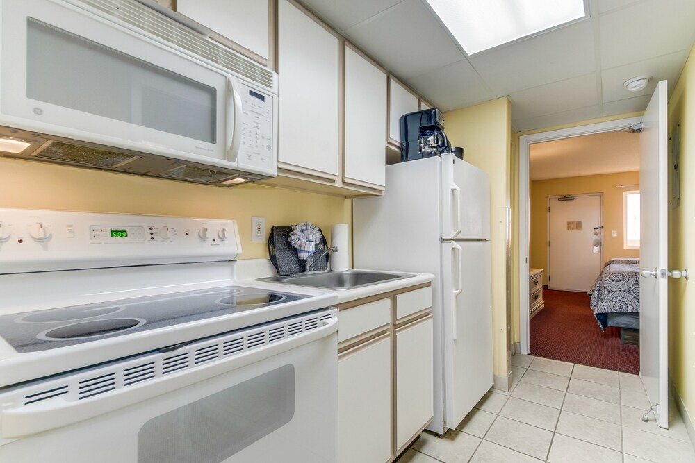 Camelot By The Sea Unit 1407 - photo 16