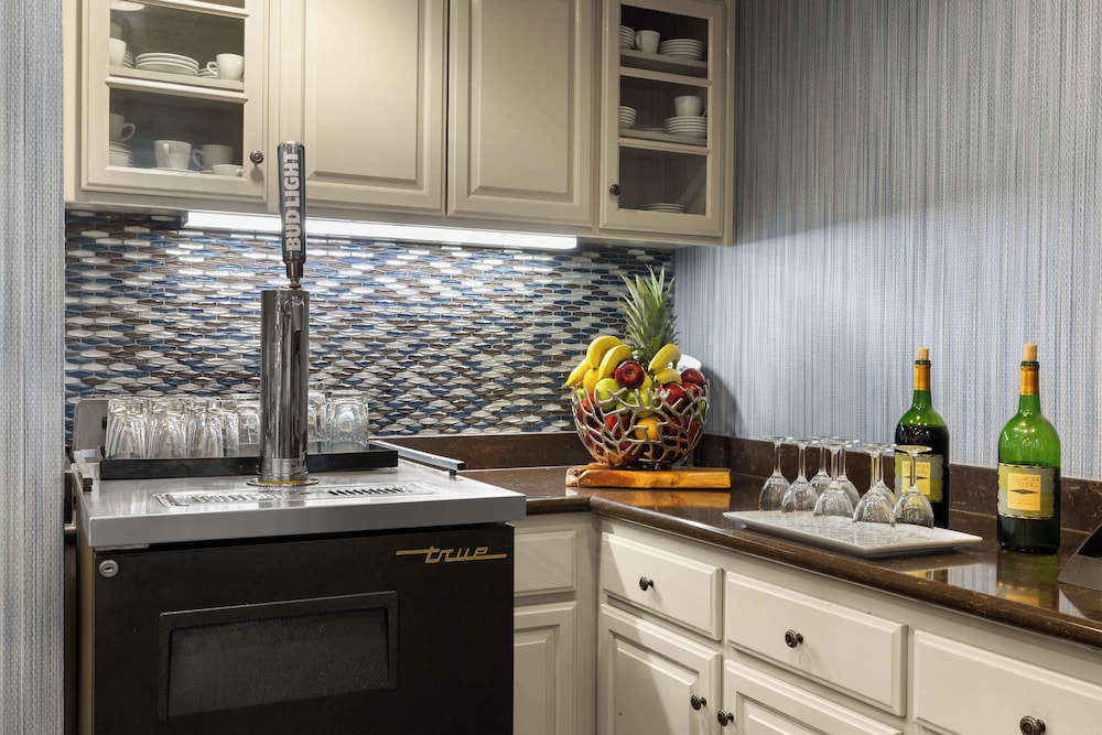 Homewood Suites by Hilton Bakersfield - photo 30