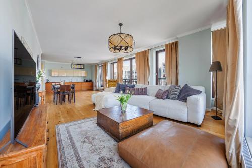 Yacht Mansion Premium VIEW — 4-Star Luxury Hotel in Gdansk, Poland