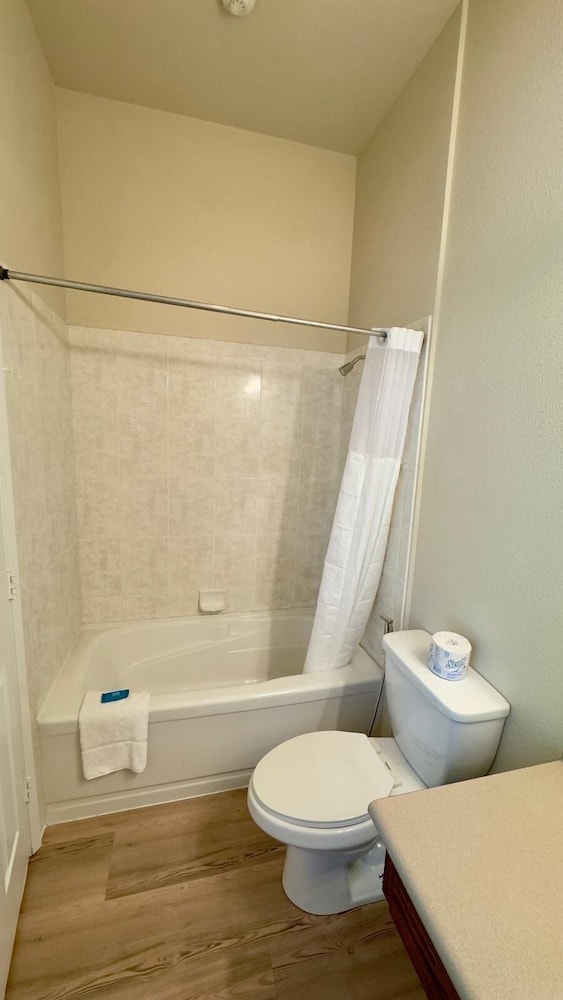 Westhaven Inn Pollock Pines - photo 8