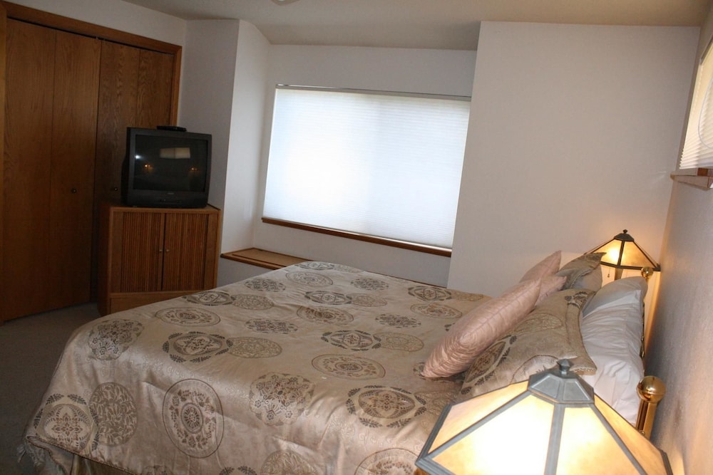 Fairway Village 32 - photo 4