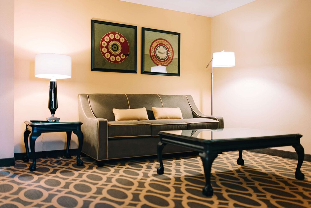 Bigelow Hotel and Residences Ascend Hotel Collection - photo 38