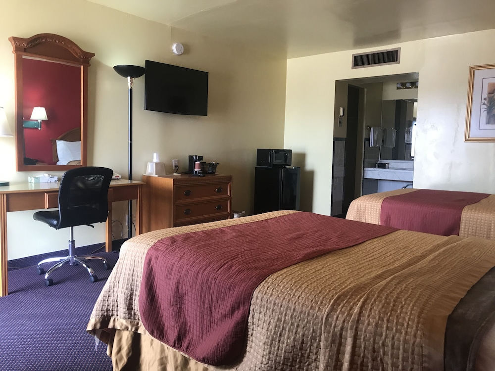 Shamrock Country Inn - photo 9