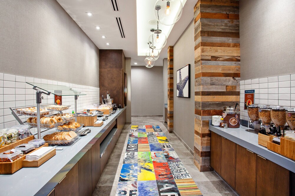 SpringHill Suites by Marriott Escondido Downtown - photo 25