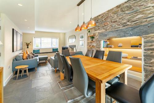 Aubrey — Ambleside — photo 4