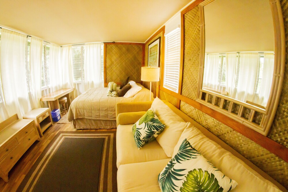 Hawaiian Sanctuary - photo 9