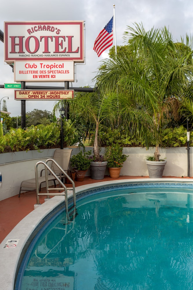 Richard's Hotel - photo 41
