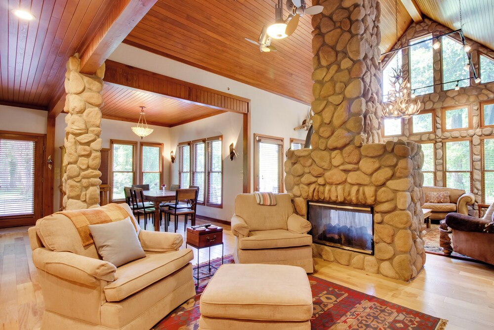 White River Access Views Retreat W Shared Dock — Gassville