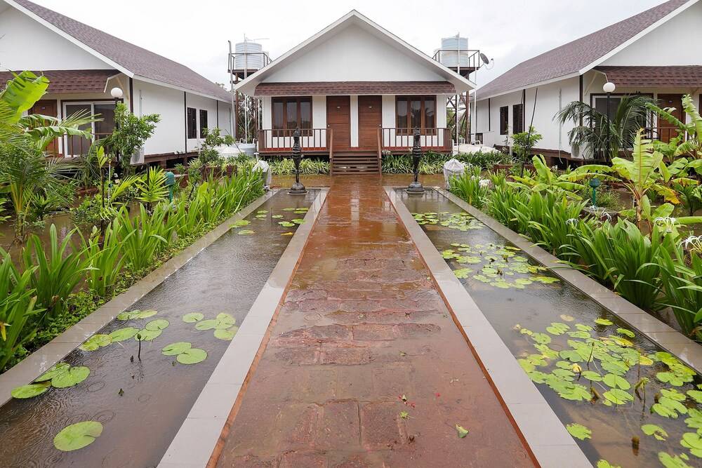 Palette Exotica The Sea View — hotel in Murud