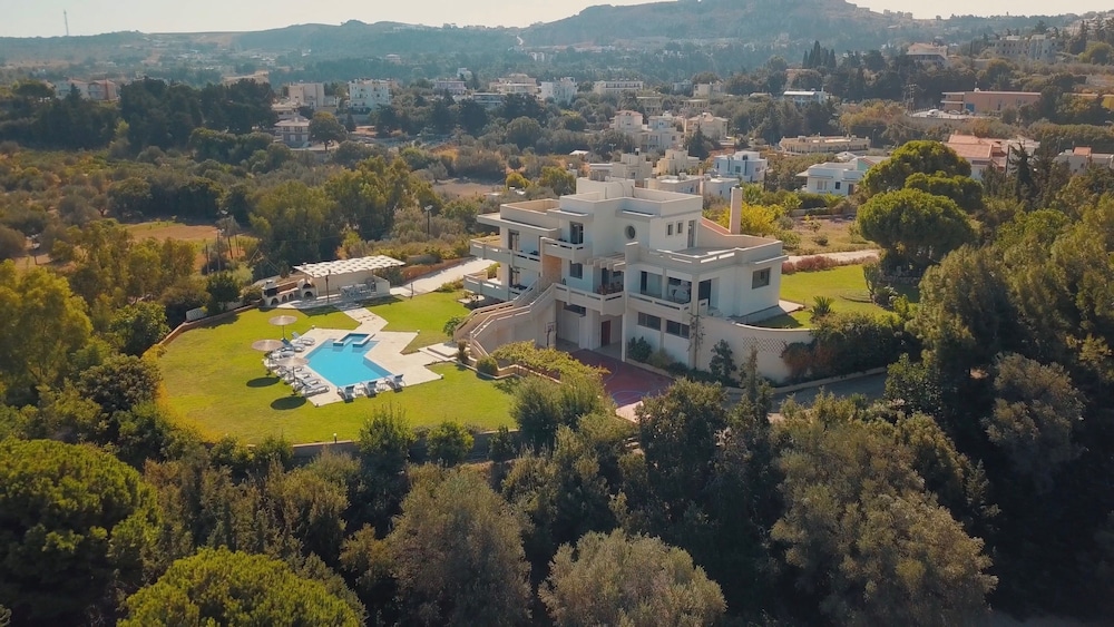 Villa Artemis — 4-Star Luxury Hotel in Rodos, Greece