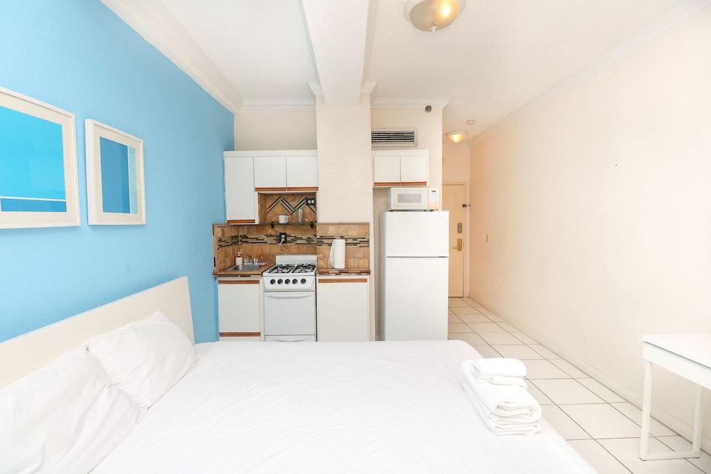 429 City View Hollywood Beach Resort - photo 11
