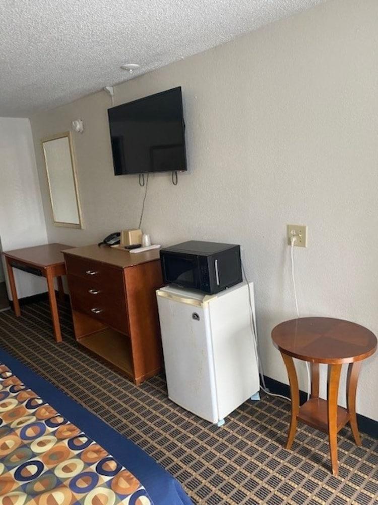 712 Inn - photo 7