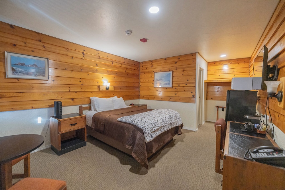 Captain's Choice Motel - photo 13