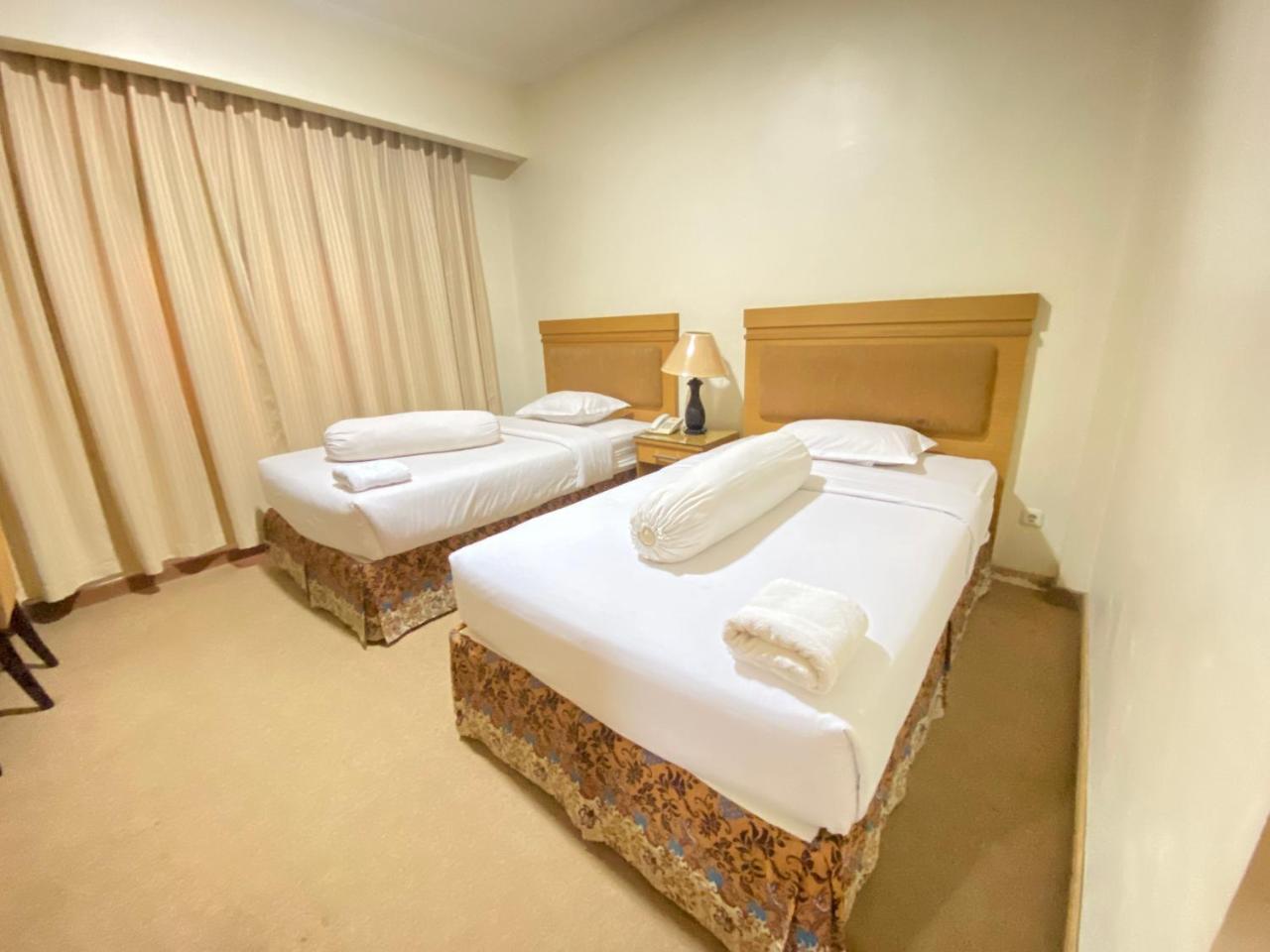 Lilianto Hotel Polewali Mitra RedDoorz in Majene, Indonesia