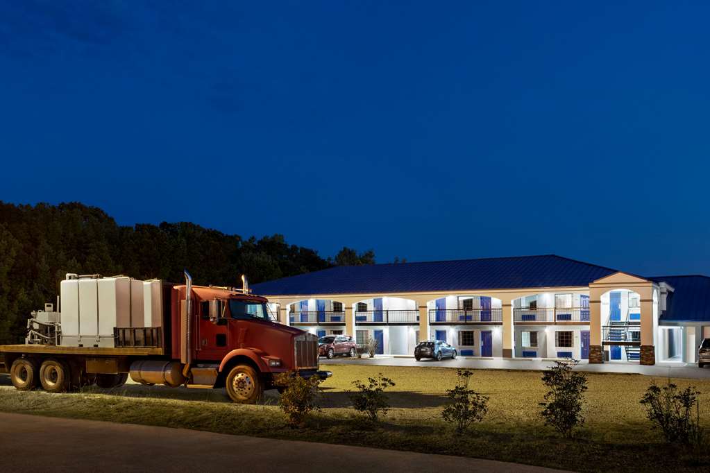 Days Inn by Wyndham Fulton - photo 5