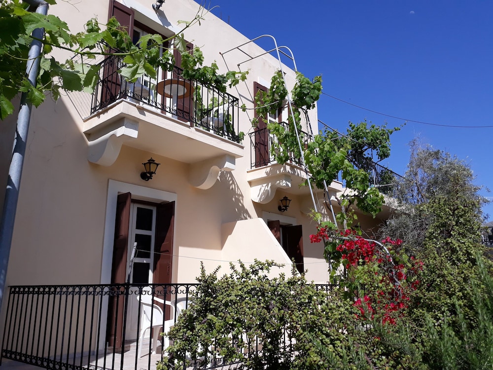 Mela Studios — 4-Star Luxury Hotel in Kalymnos, Greece