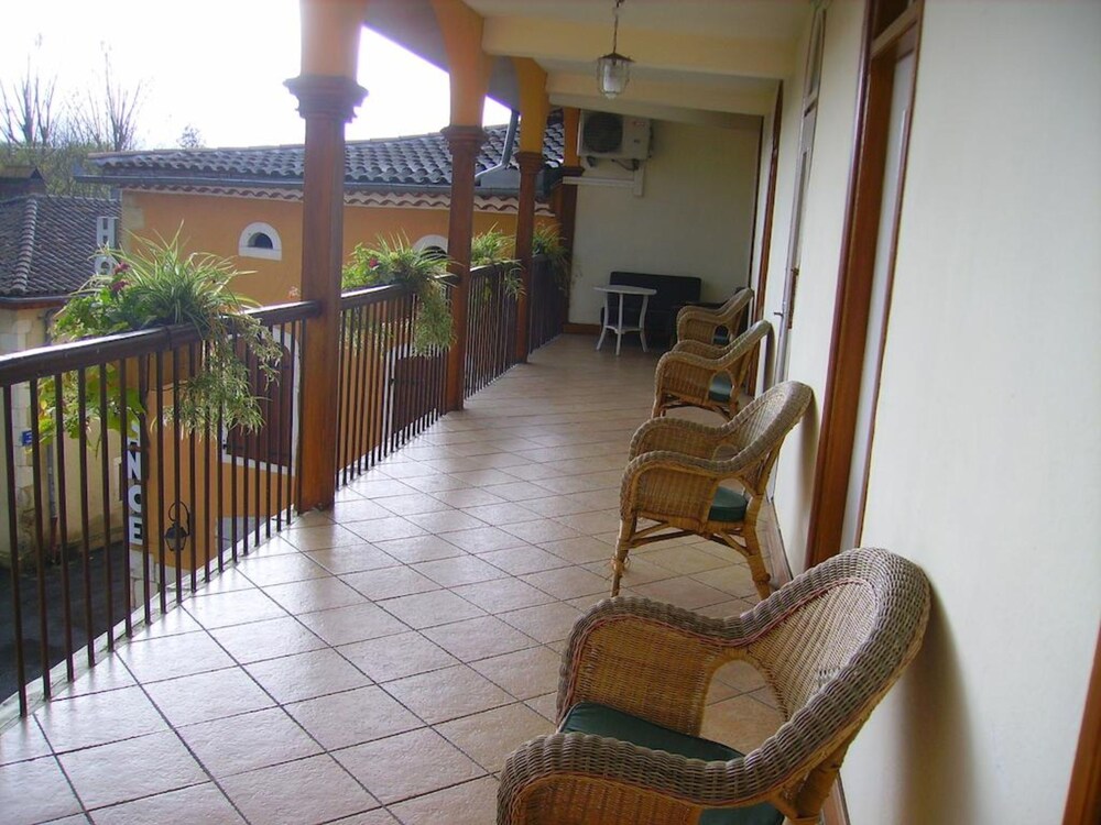 Hotel De France — Mane