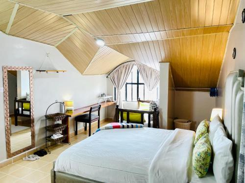 Penthouse Studio Apartment